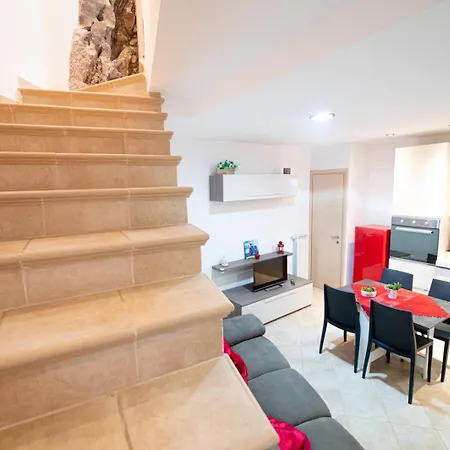 Apartment La Piazzetta *